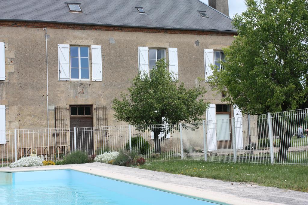 Chateau Latour Fours  ภายนอก รูปภาพ