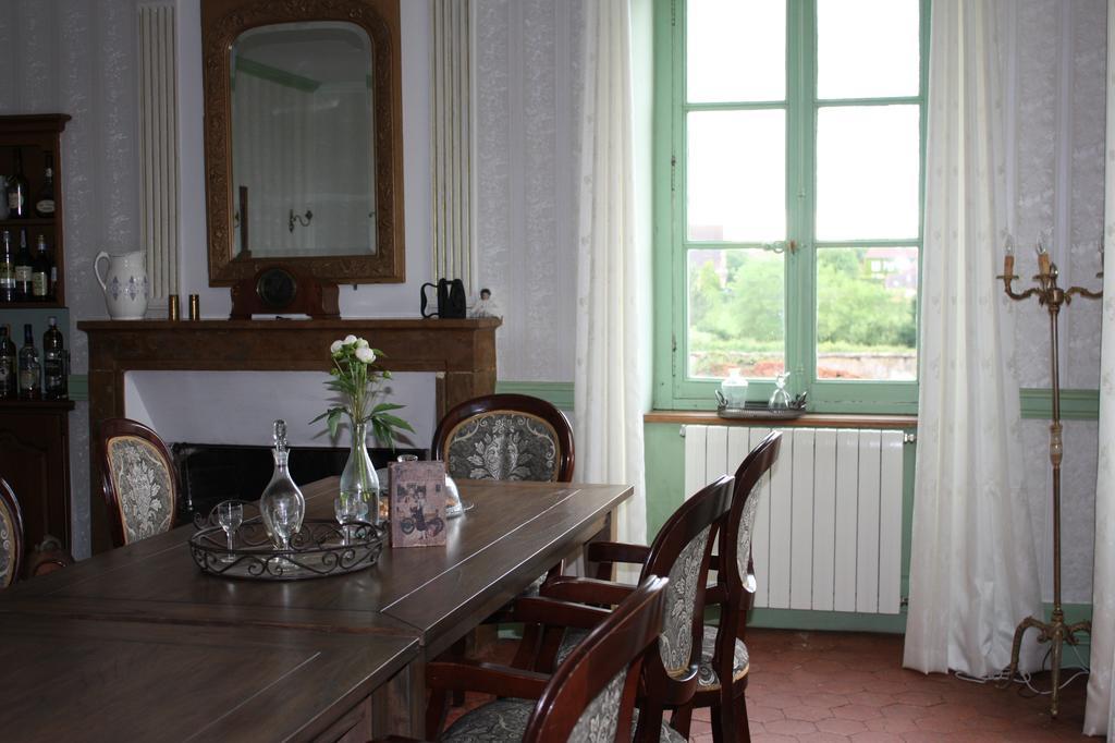 Chateau Latour Fours  ภายนอก รูปภาพ
